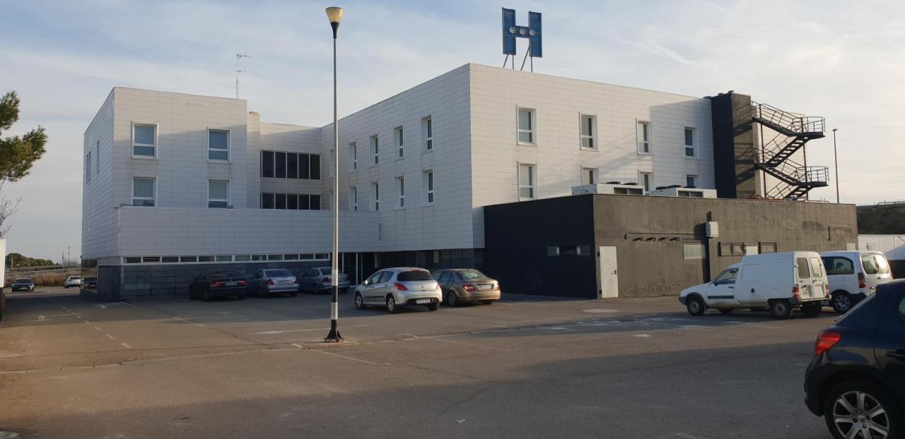 Norte Hotel Villanueva de Gallego Bagian luar foto