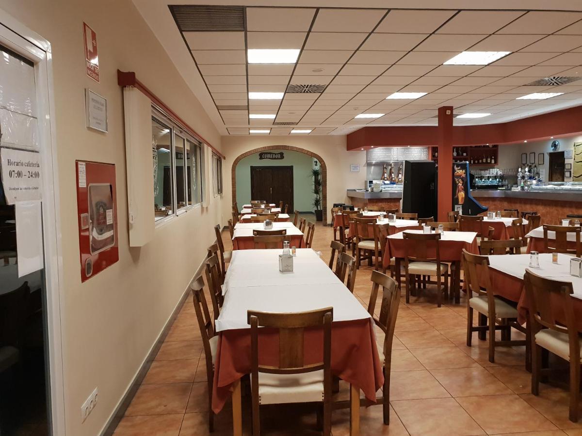Norte Hotel Villanueva de Gallego Bagian luar foto