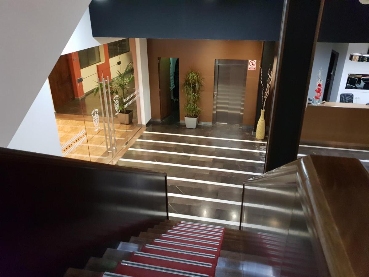 Norte Hotel Villanueva de Gallego Bagian luar foto