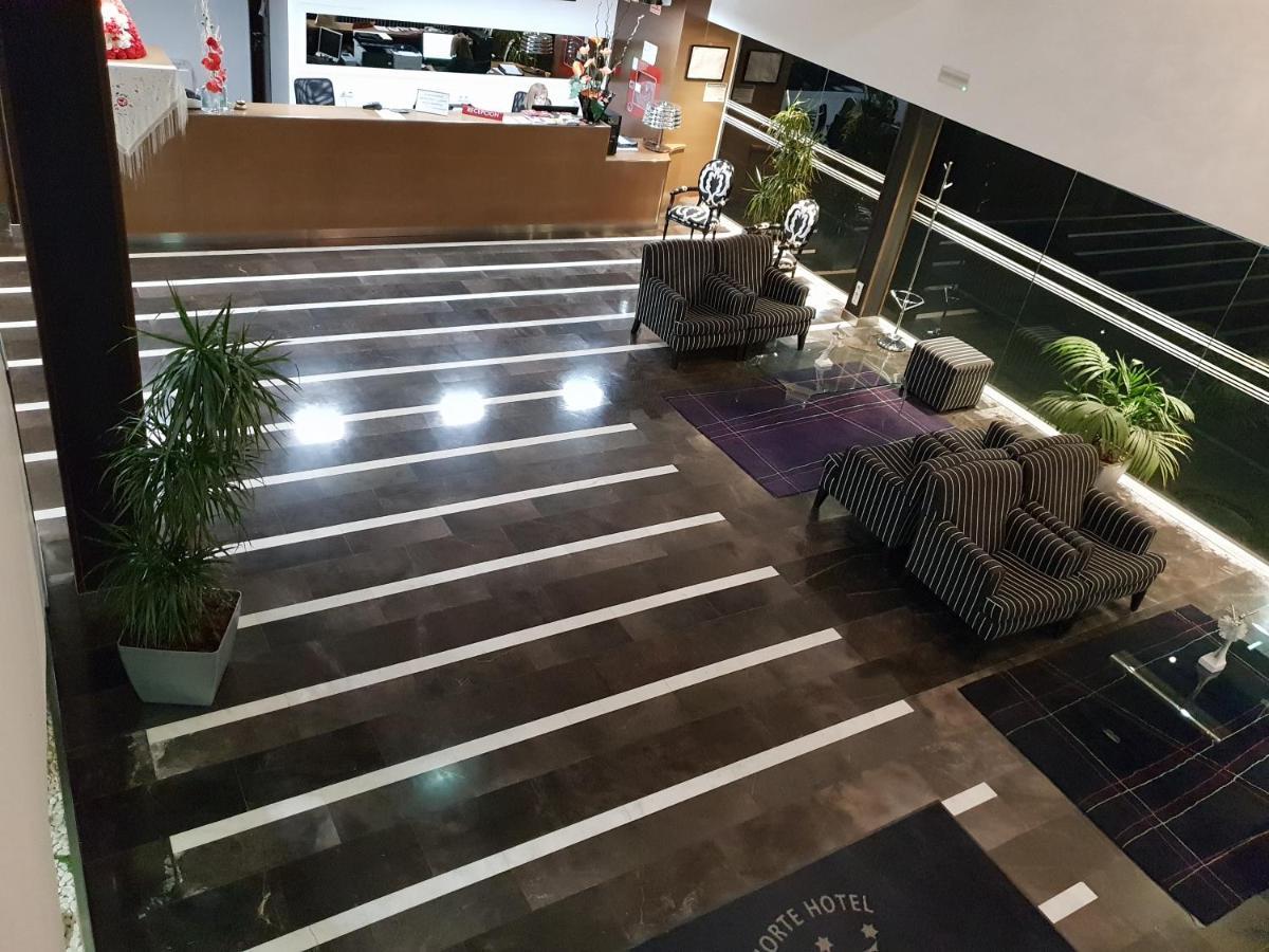 Norte Hotel Villanueva de Gallego Bagian luar foto