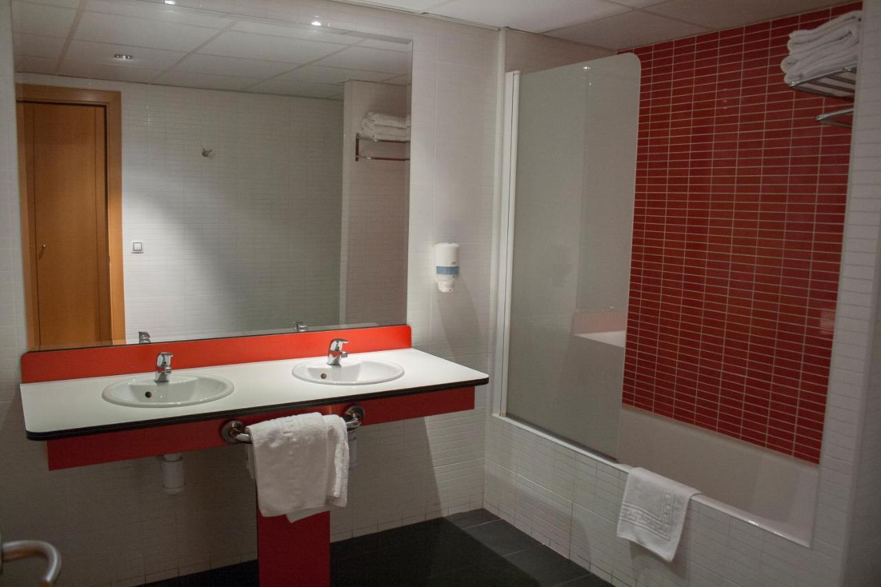 Norte Hotel Villanueva de Gallego Bagian luar foto