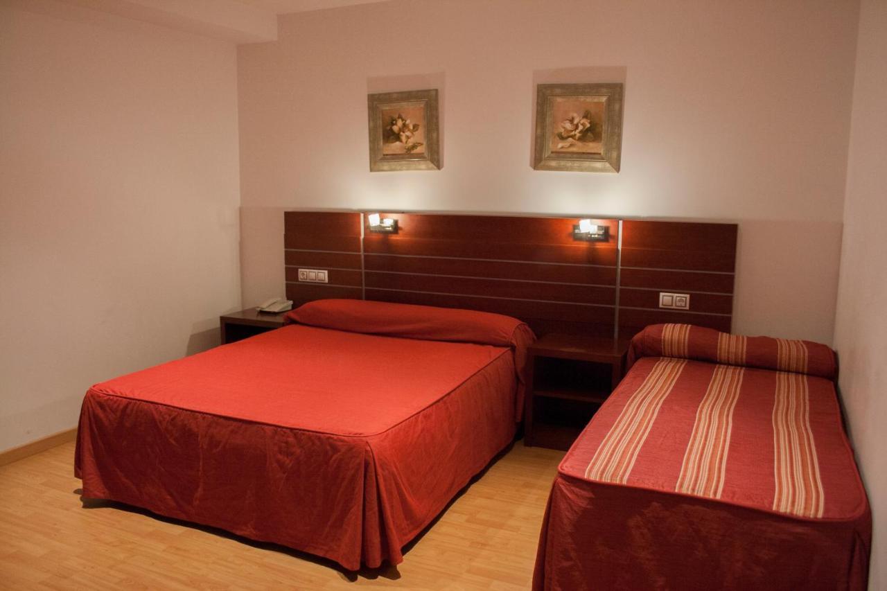 Norte Hotel Villanueva de Gallego Bagian luar foto