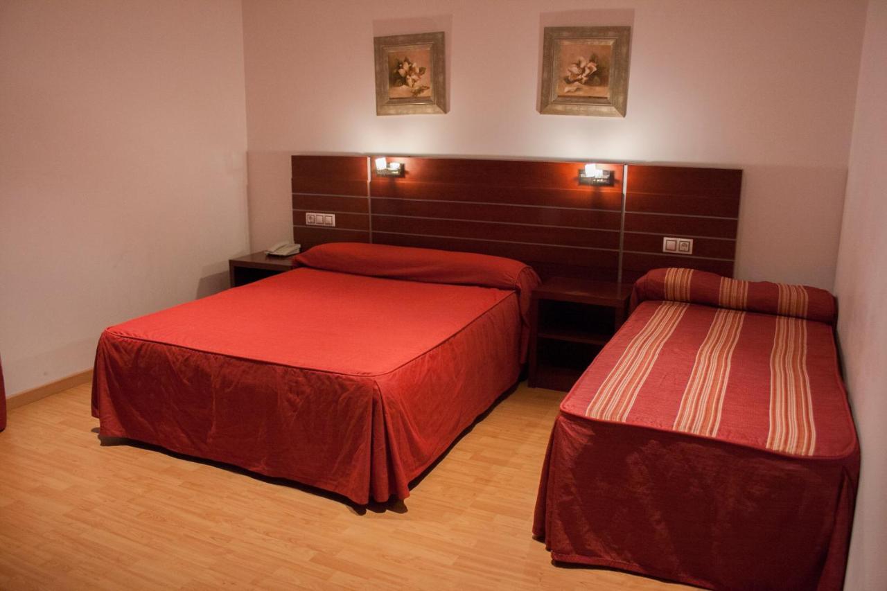 Norte Hotel Villanueva de Gallego Bagian luar foto
